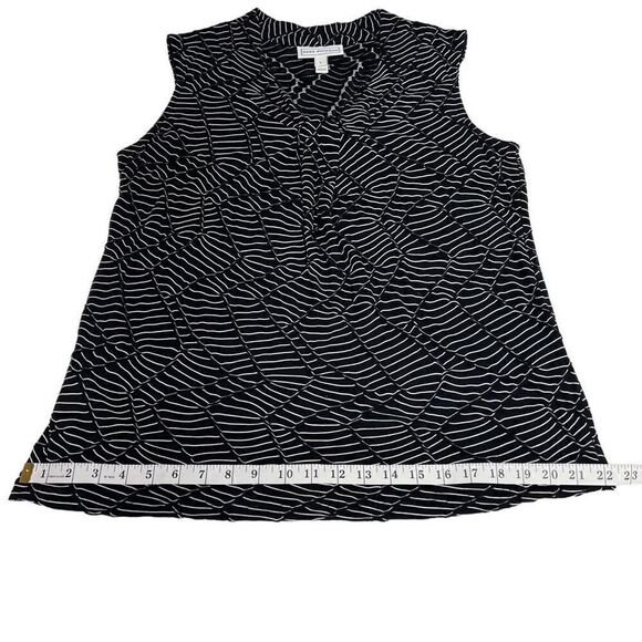 Dana Buchman Blouse V Neck Black White Textured Leaf Print Sleeveless Large - Picture 6 of 9